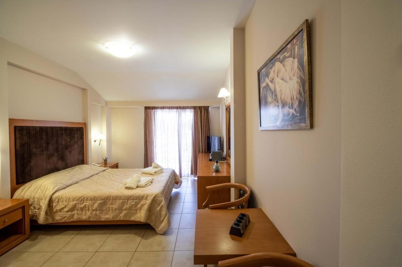Hotel Serenity Tolón Extérieur photo