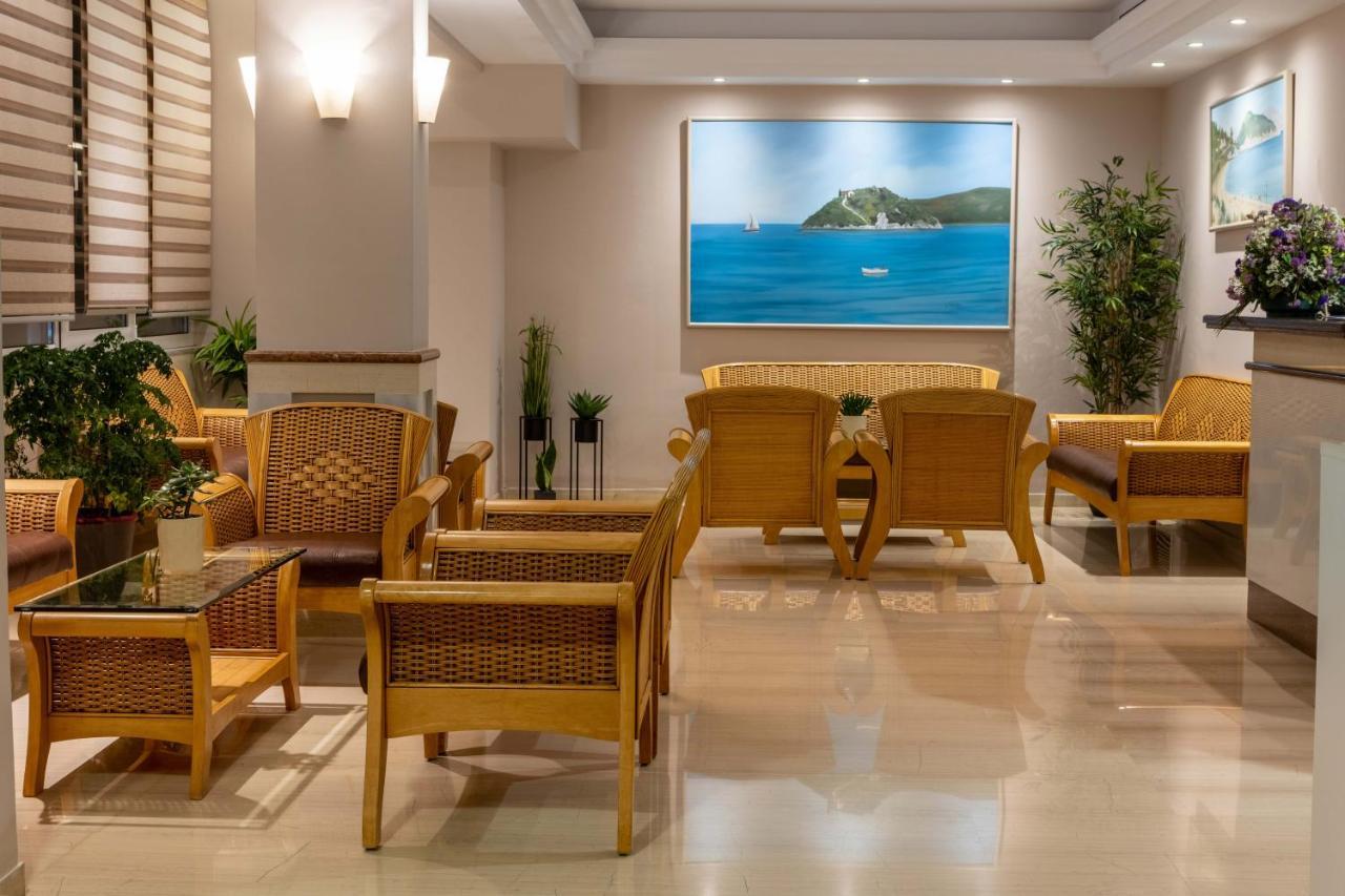 Hotel Serenity Tolón Extérieur photo