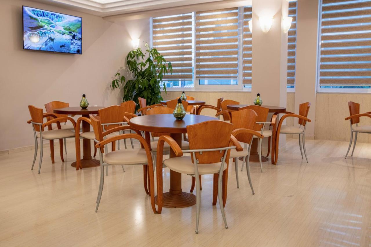 Hotel Serenity Tolón Extérieur photo