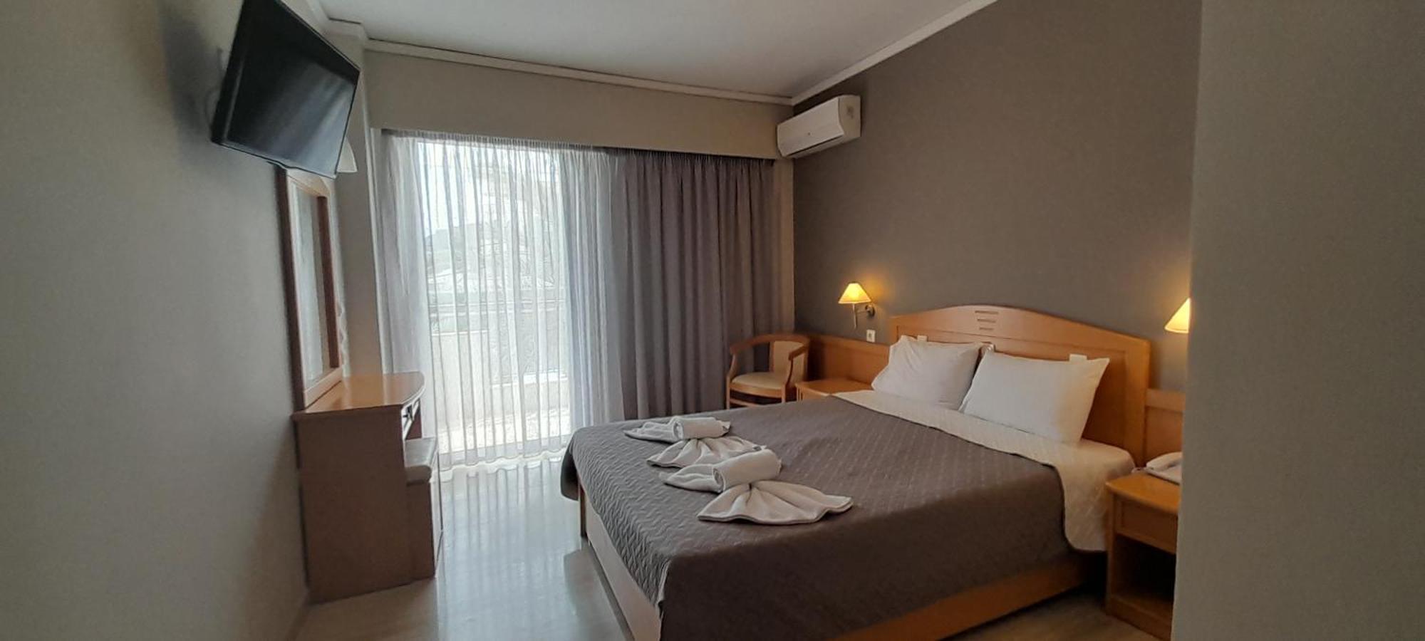 Hotel Serenity Tolón Extérieur photo